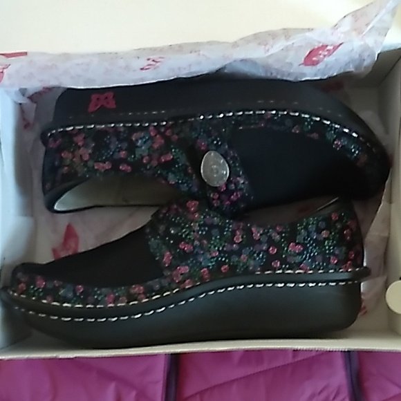 New In Box! Alegria Women's Black Floral Shoes Size 39 - Picture 10 of 10